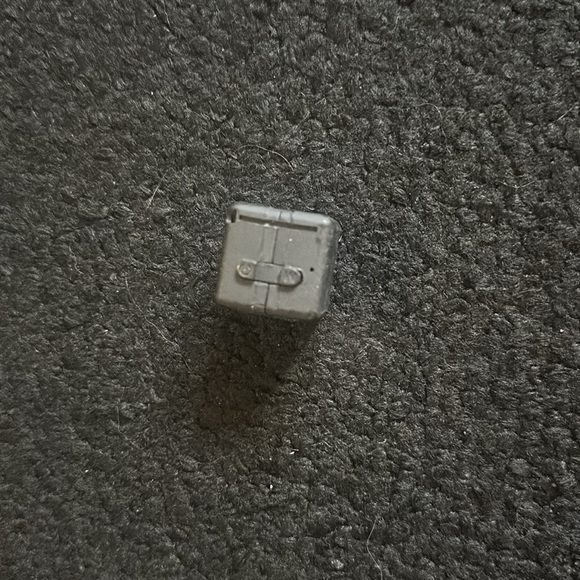 Tiny Wireless Spy Cam Recorder - Picture 3 of 4